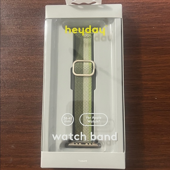 NWT Heyday Apple Watch Band 38-41mm Sage Olive Braided Sporty Casual - Picture 1 of 4